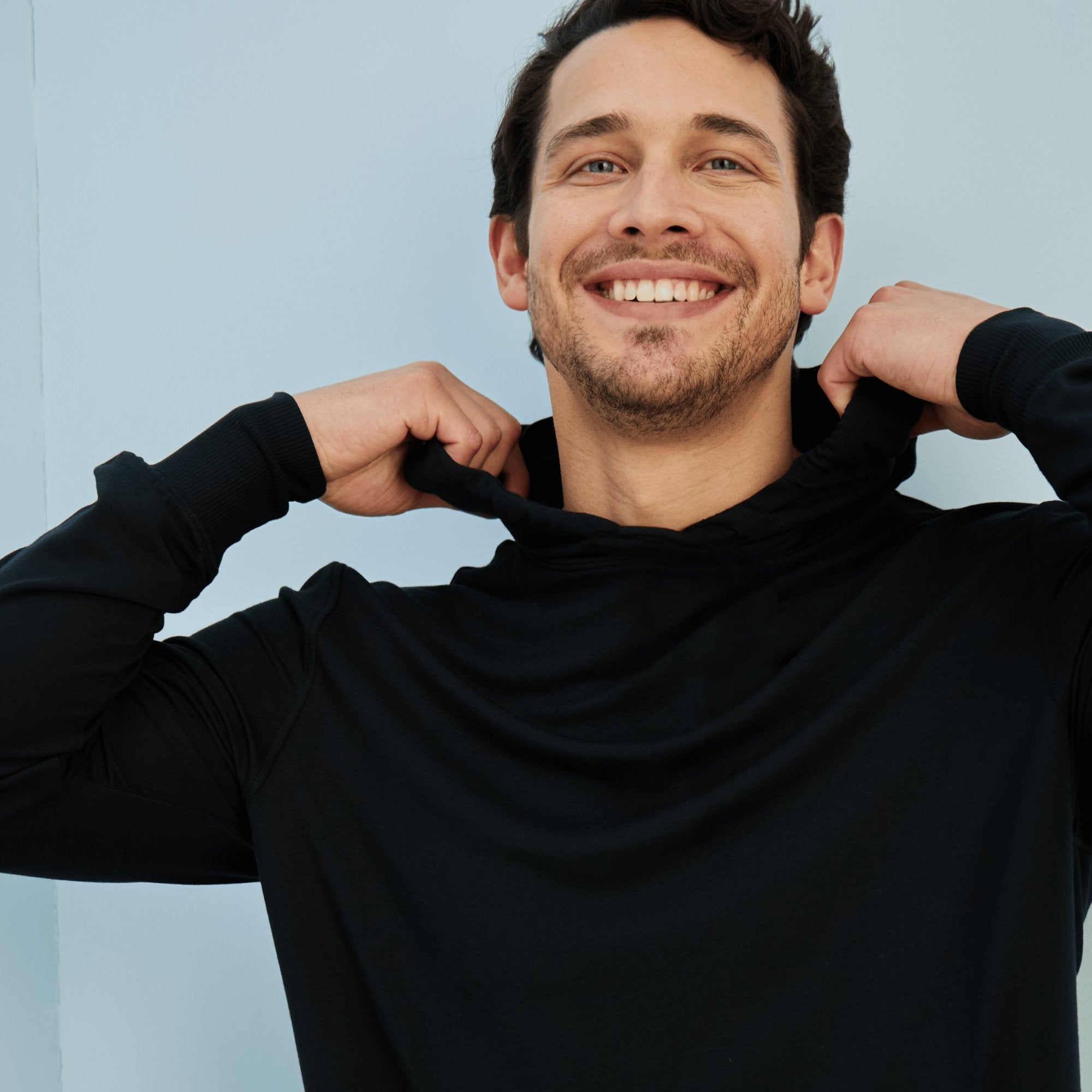 modelsizing1: Thomas is 5’10” and wearing a medium. | type: men