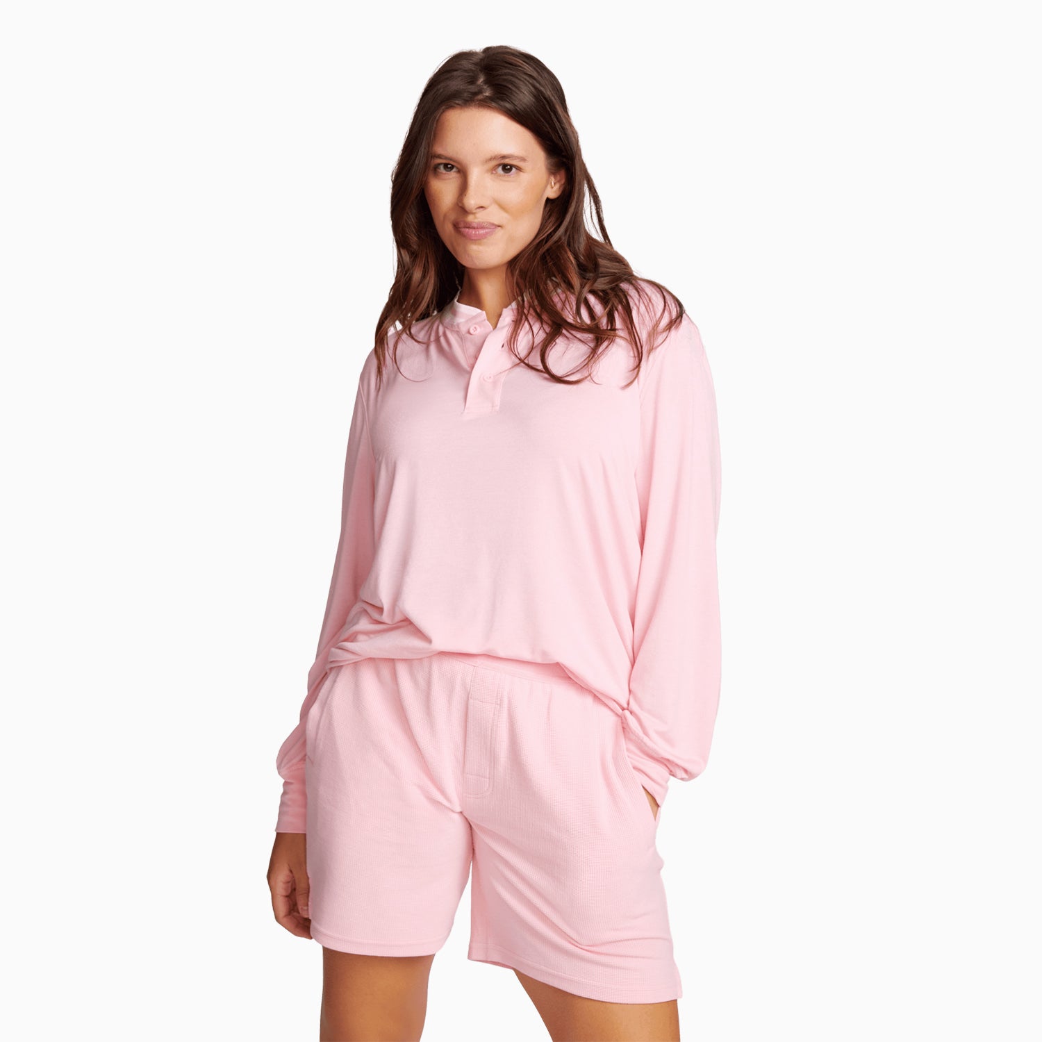 modelsizing1: Dana is 5’9” and wearing a medium. | type: women