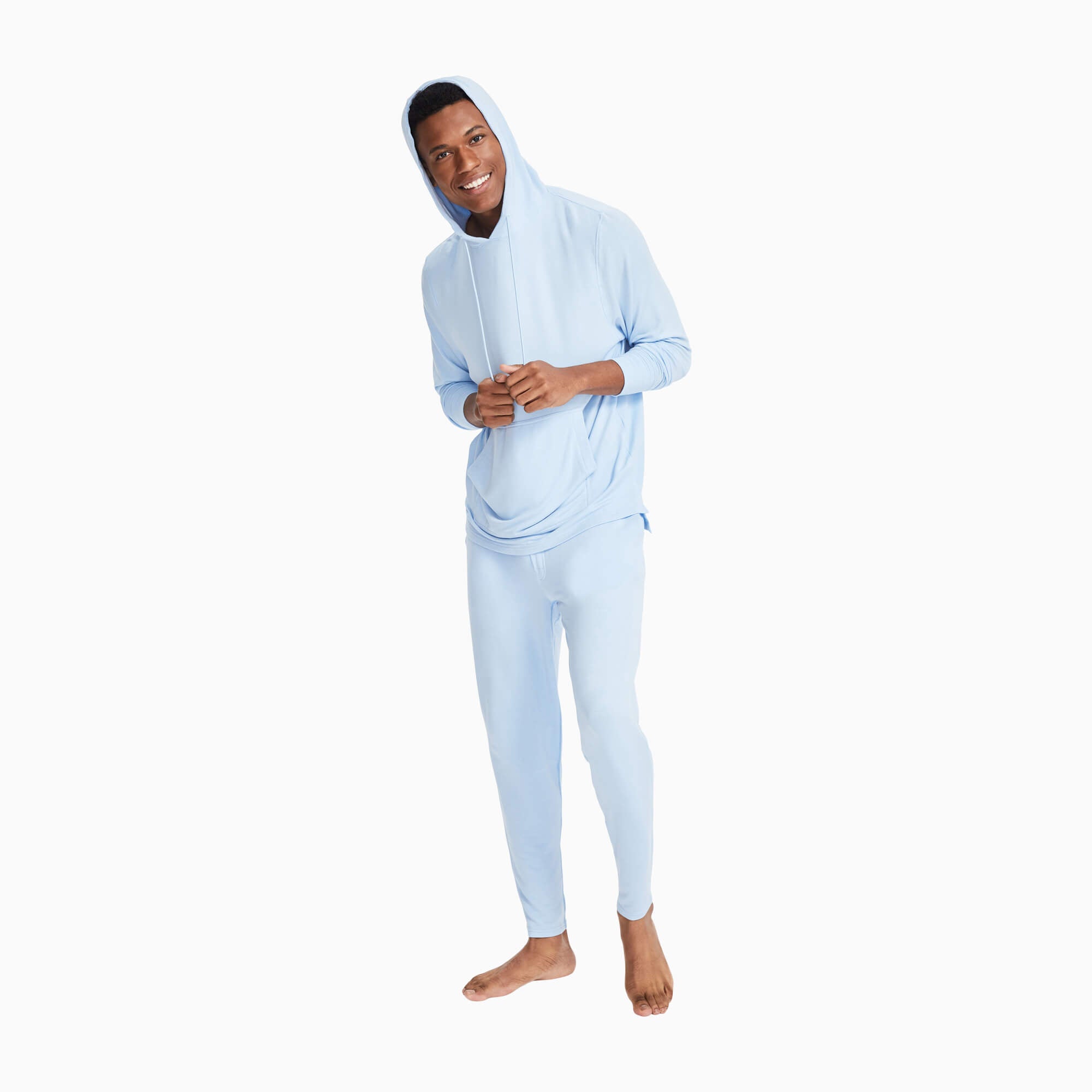 modelsizing1: Brandon is 6’0” and wearing a medium. | type: men