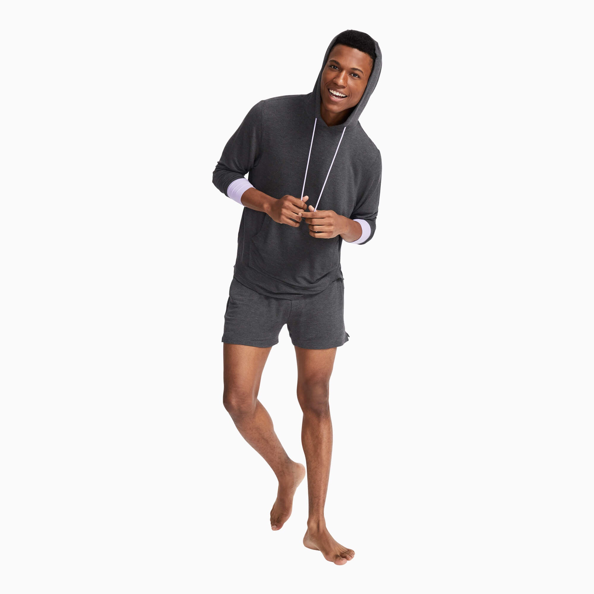 modelsizing1: Brandon is 6’0” and wearing a medium. | type: men