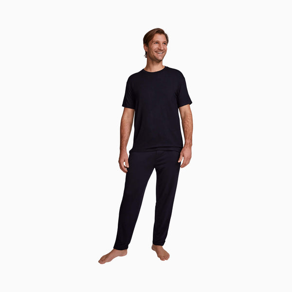 modelsizing1: Andy is 6'1" and wearing a medium. | first: mens, best-sellers, tops, bottoms